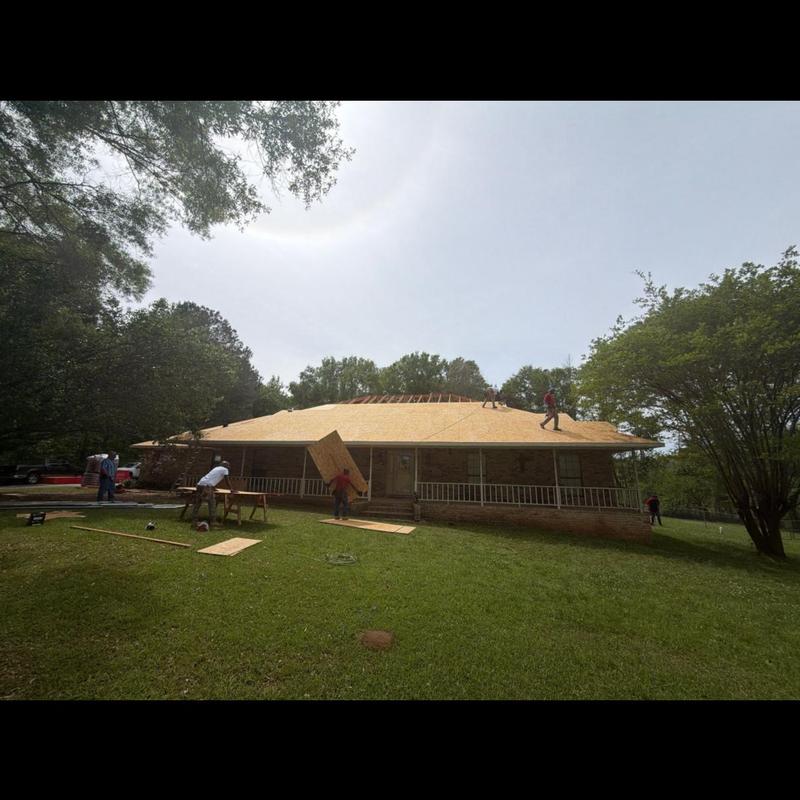 Roof decking installation on residential house