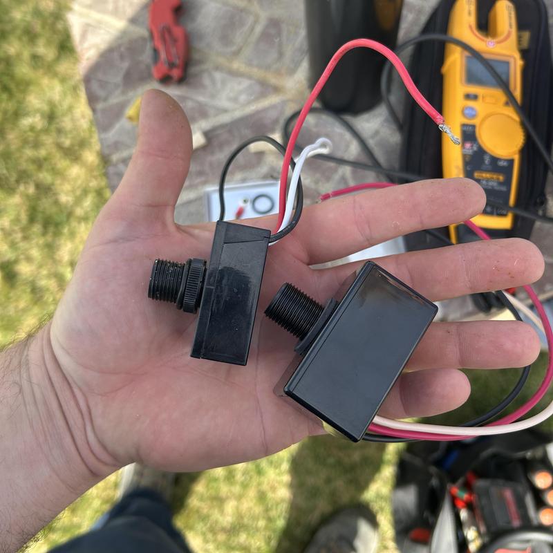 Photocell sensor replacement for yard light system Photocell sensor replacement for yard light system