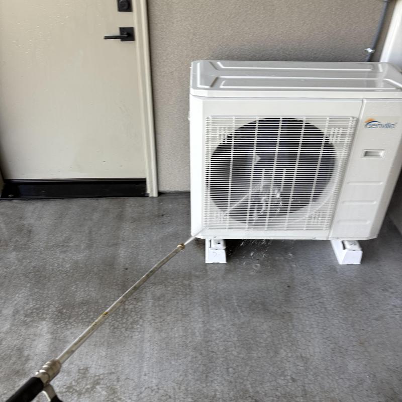 Mini split outdoor condenser unit with cleaning spray