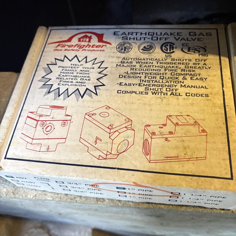 Earthquake gas shutoff valve packaging close-up