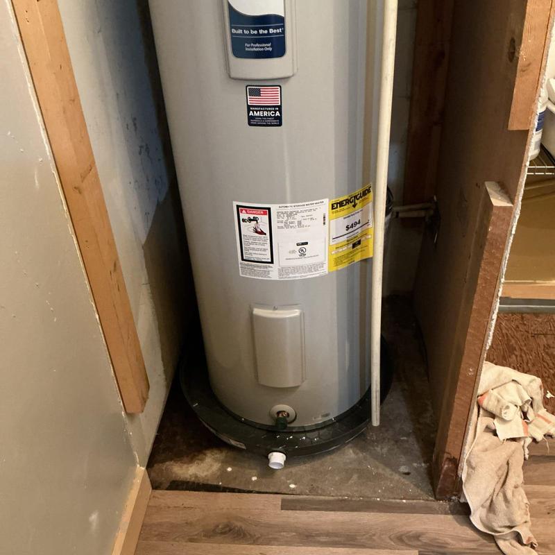 Electric water heater with new energy guide label Electric water heater with new energy guide label