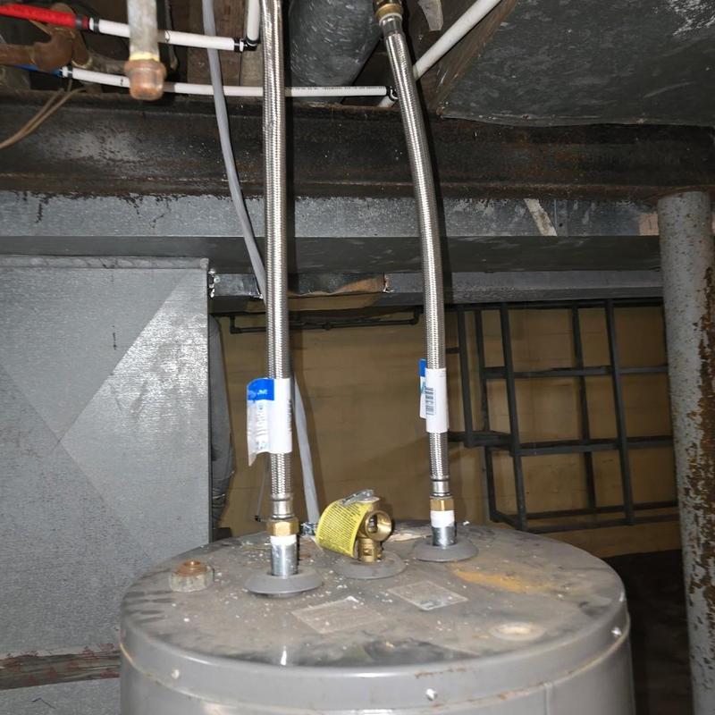 Water heater flexible supply lines installation