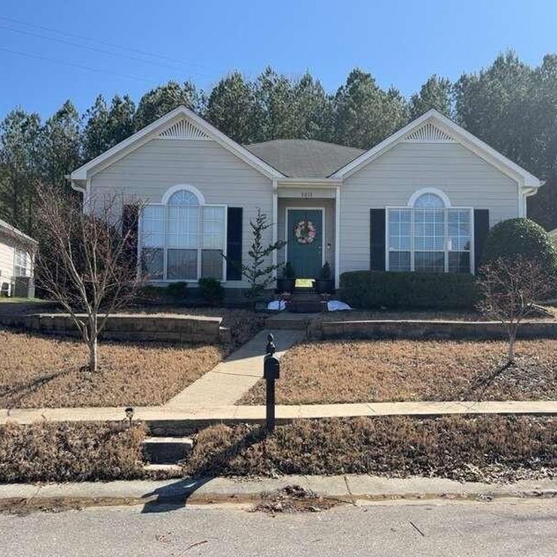 Owen's Corning Oakridge shingles roof with ridge vents