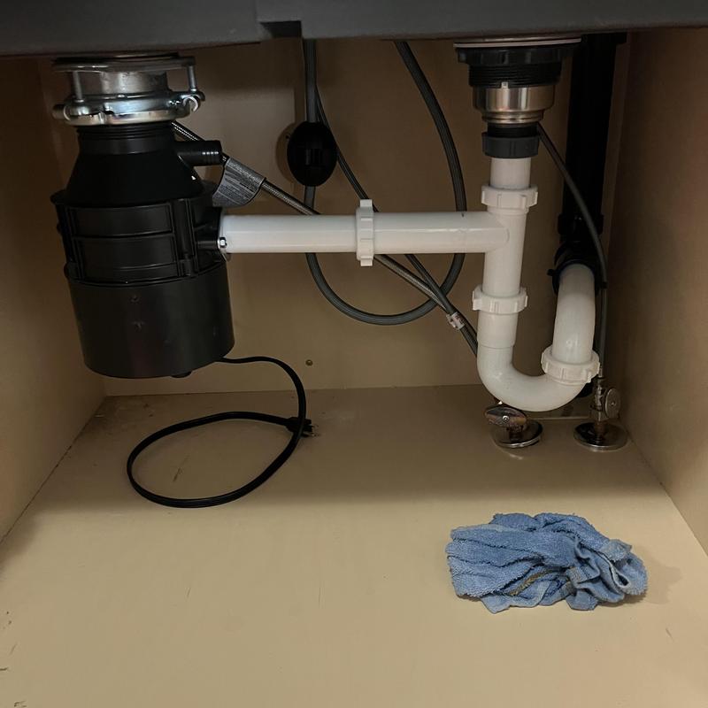 Dishwasher drainage system and kitchen sink piping installation Dishwasher drainage system and kitchen sink piping installation