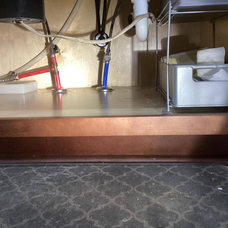 Kitchen faucet hot and cold water shutoff valves installed