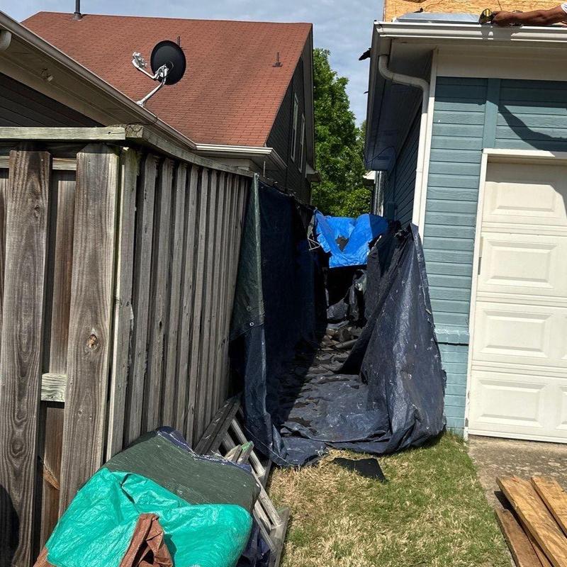 Asphalt roofing system with ground cover protection