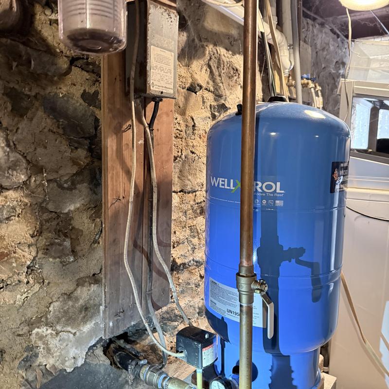 Well pressure tank replacement with new switch installed