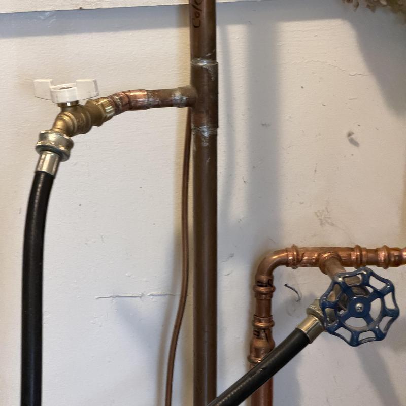 Quarter turn valve with copper water pipes and hoses