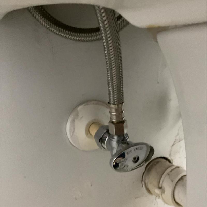 Quarter turn compression shut off valve on pedestal sink