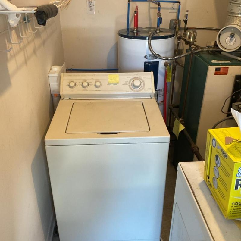 Washing machine outlet box and drain installation