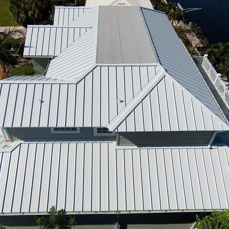 Aluminum standing seam roof with full clip system