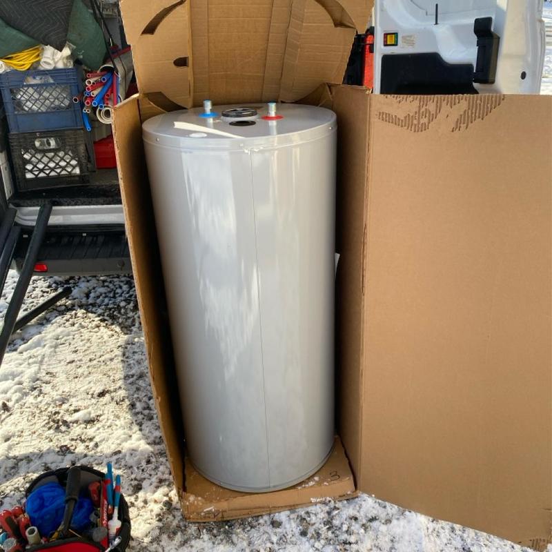 50-gallon State ProLine gas water heater in box