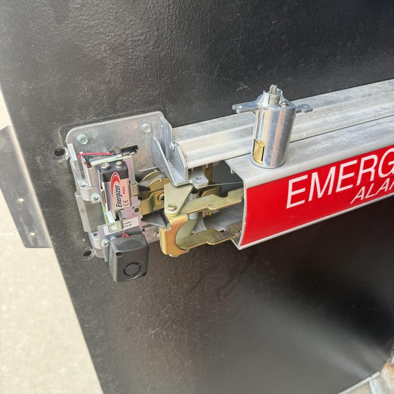 Von Duprin exit device with lock cylinder removed