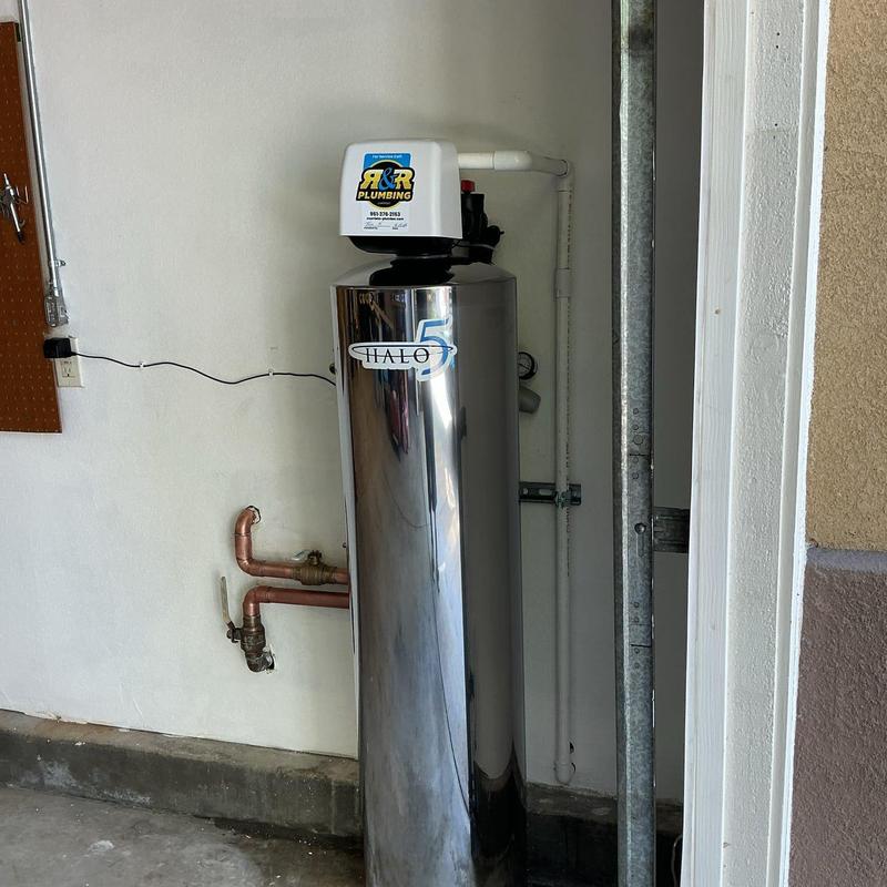 Halo 5 whole house filtration system in garage