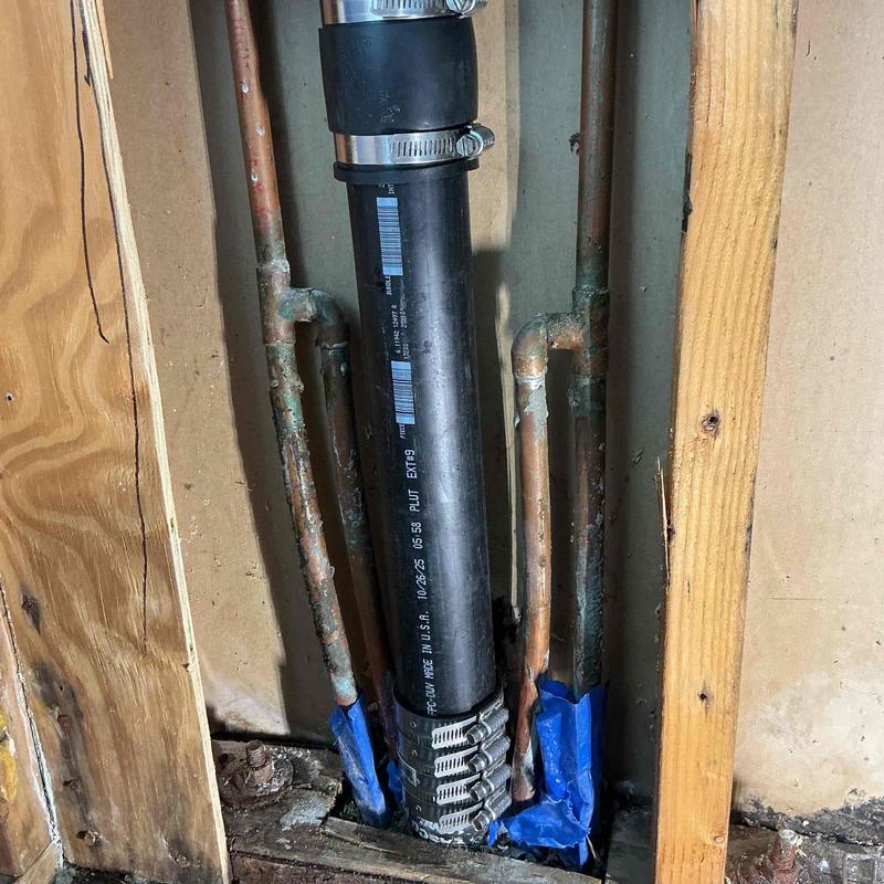 Drain pipe with hard-piped copper connections installation