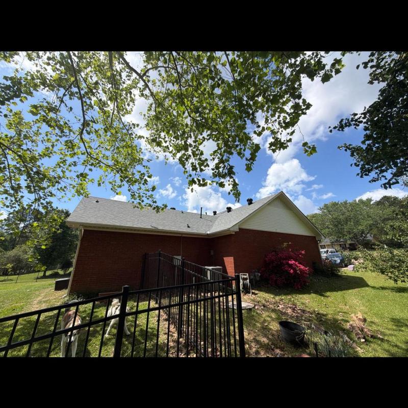 Owens Corning shingle roof on brick house