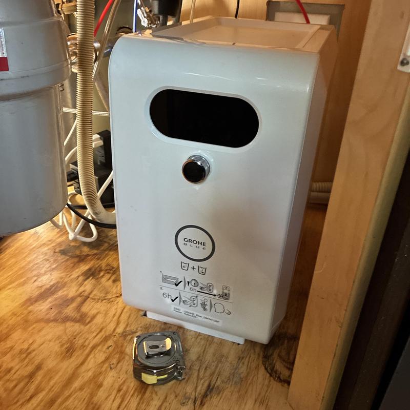 Grohe Blue filtration system installed under sink