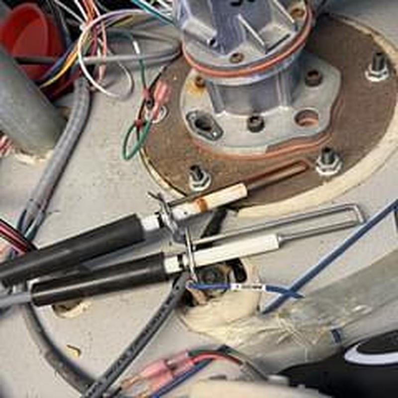 Roof water heater flame rods and spark igniter assembly kit