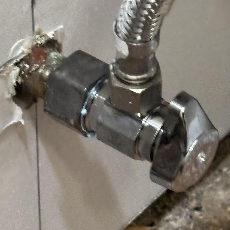 Angle stop valve with braided supply line installation