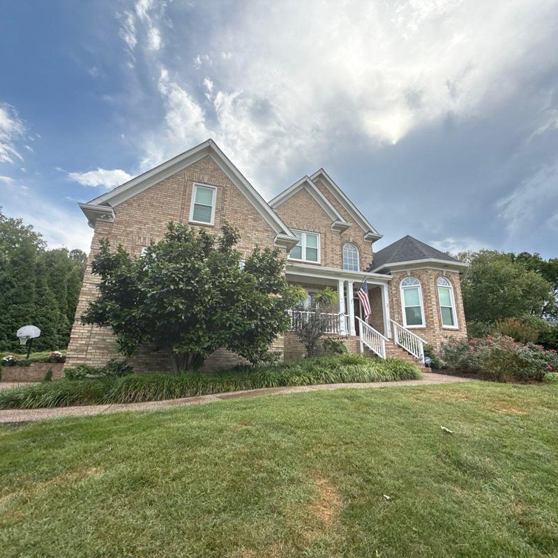 Roof with hail damage and granule loss in Franklin, TN