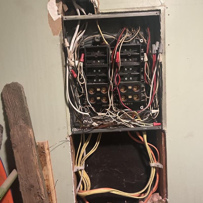 Electrical breaker panel wiring troubleshooting and repair in Boise