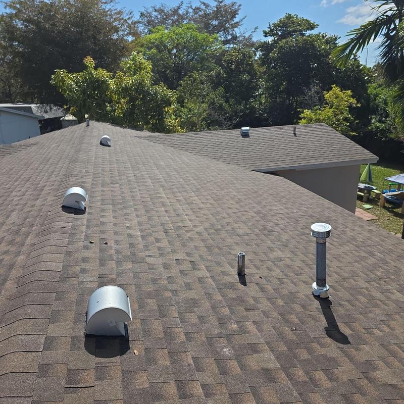 GAF Timberline HDz shingle roof in Barkwood color