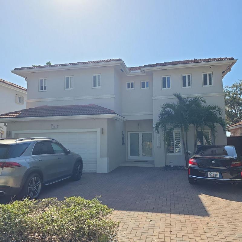 Concrete tile roof on two-story house in Miami
