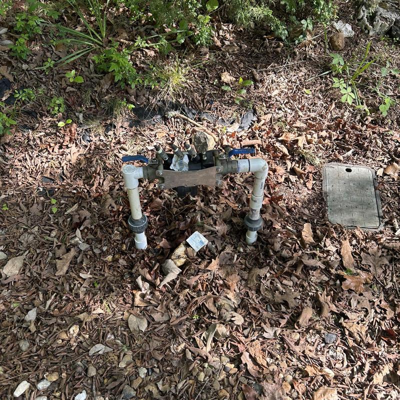 Backflow prevention device and sprinkler valves