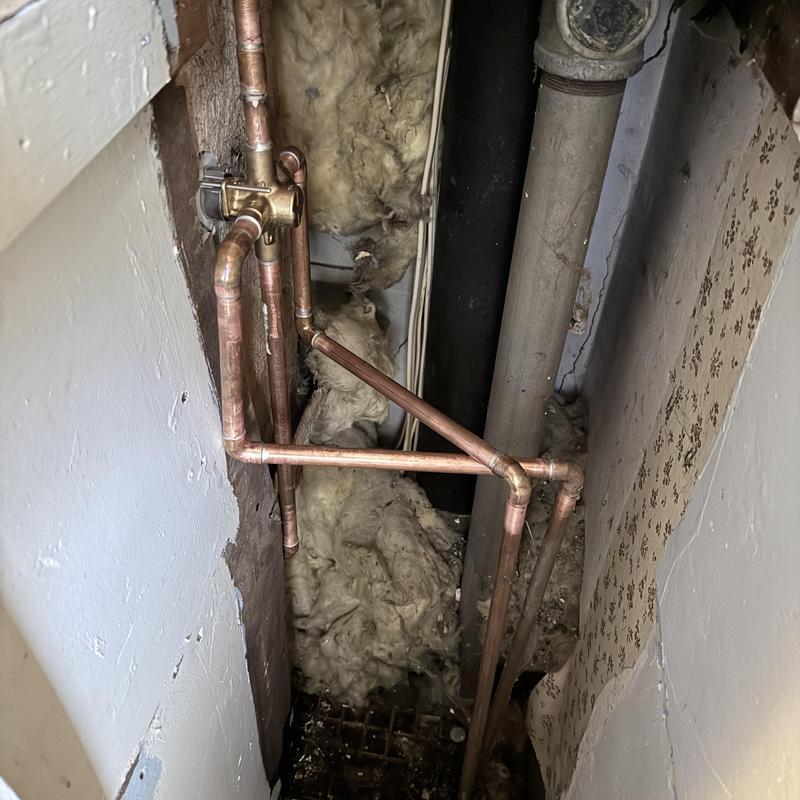 Shower valve and copper piping installation in wall cavity