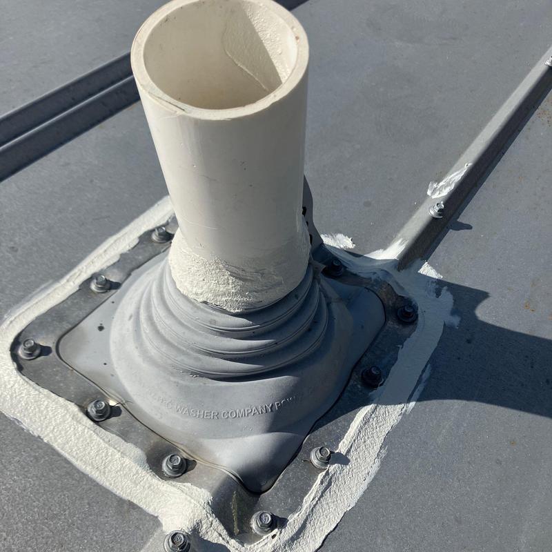 Pipe penetration pipe boot with sealed roof flashing