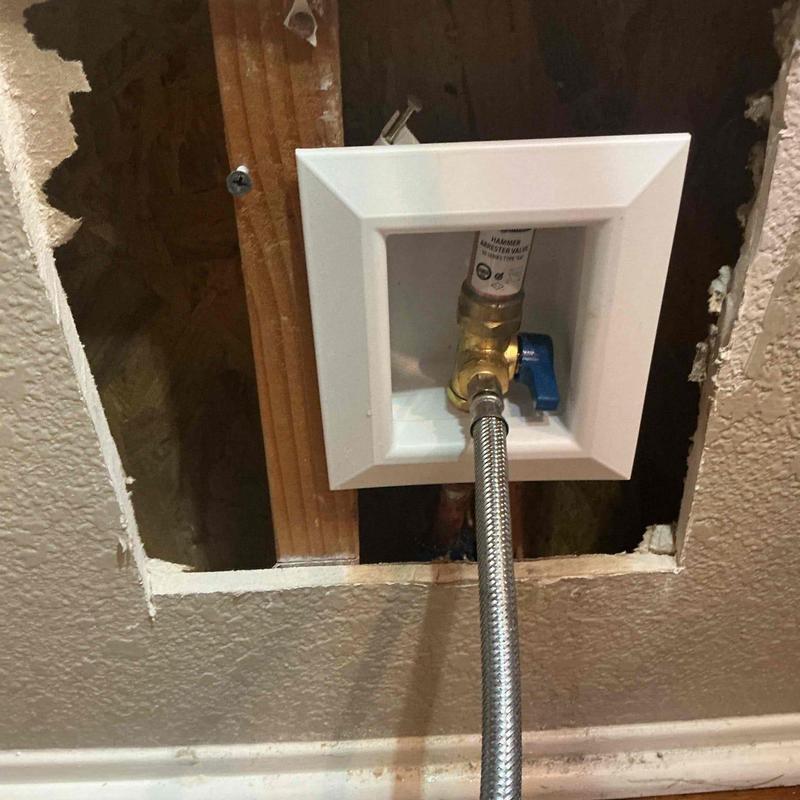 Ice maker valve with braided hose and wall box installation