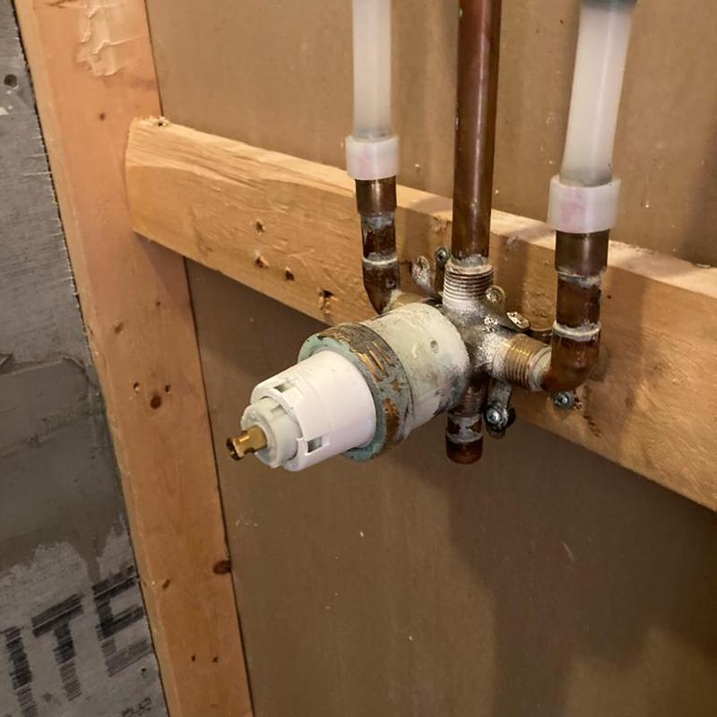 Shower valve with copper plumbing and PEX connections