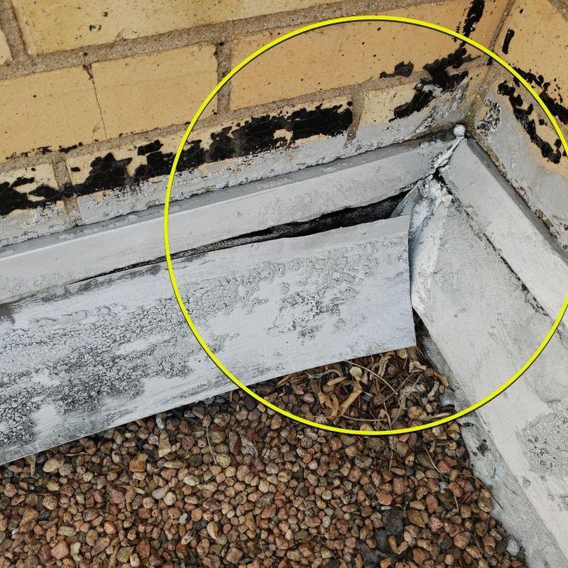 Counter flashing separation on tar and gravel roof edge