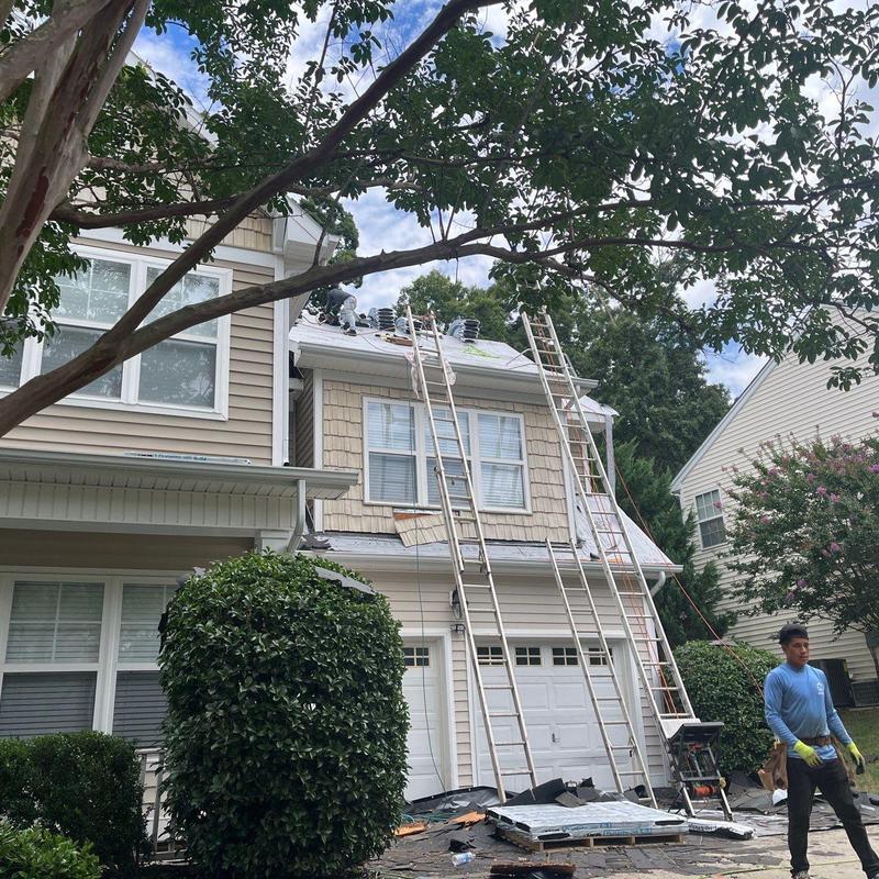 IKO Dynasty Shadow Brown shingle roof installation