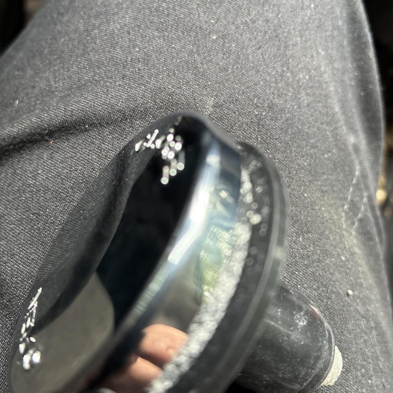 Hot tub bath shoe with threaded drainage fitting