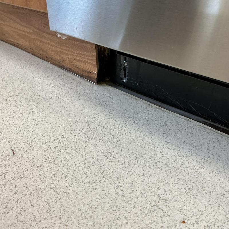 Drinking fountain condensate pump area leak detection