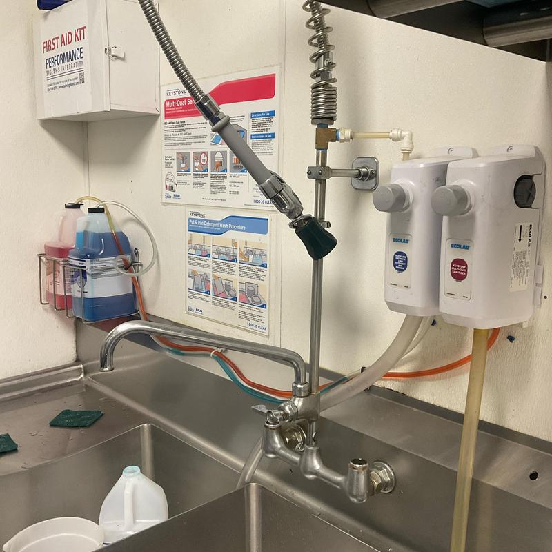 Commercial sink faucet with spray hose installation