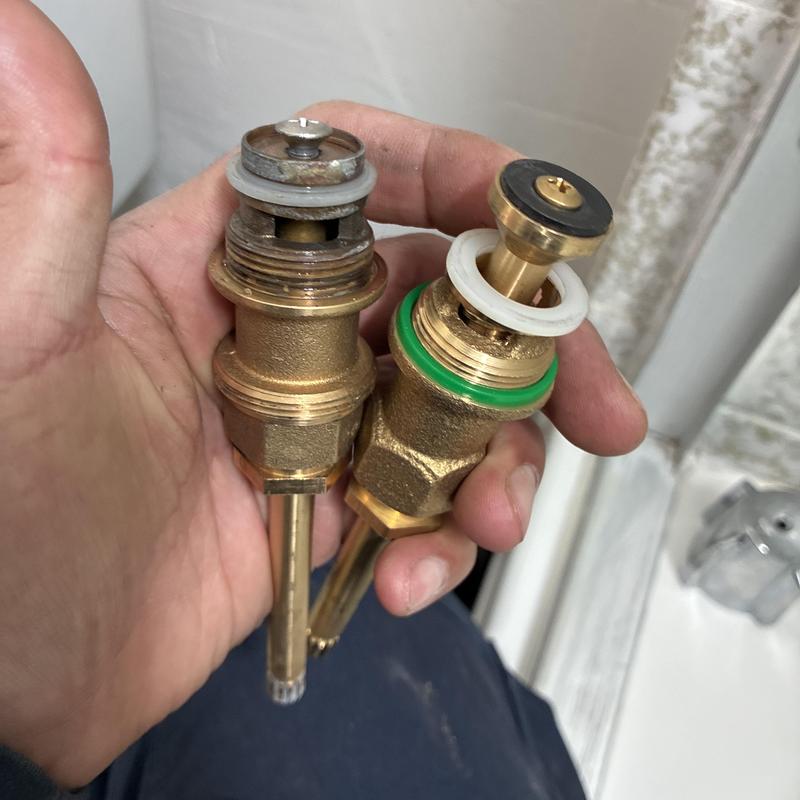 Shower faucet diverter assembly replacement parts close-up