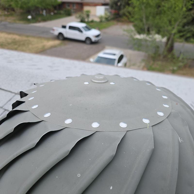 Ventilation turbine roof vent with sealed screws Ventilation turbine roof vent with sealed screws