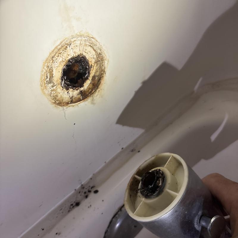 Tub diverter valve with drywall access hole cut Tub diverter valve with drywall access hole cut