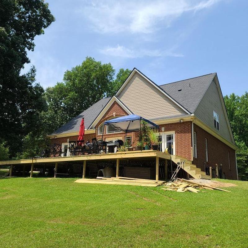 Owens Corning asphalt roofing system on brick home