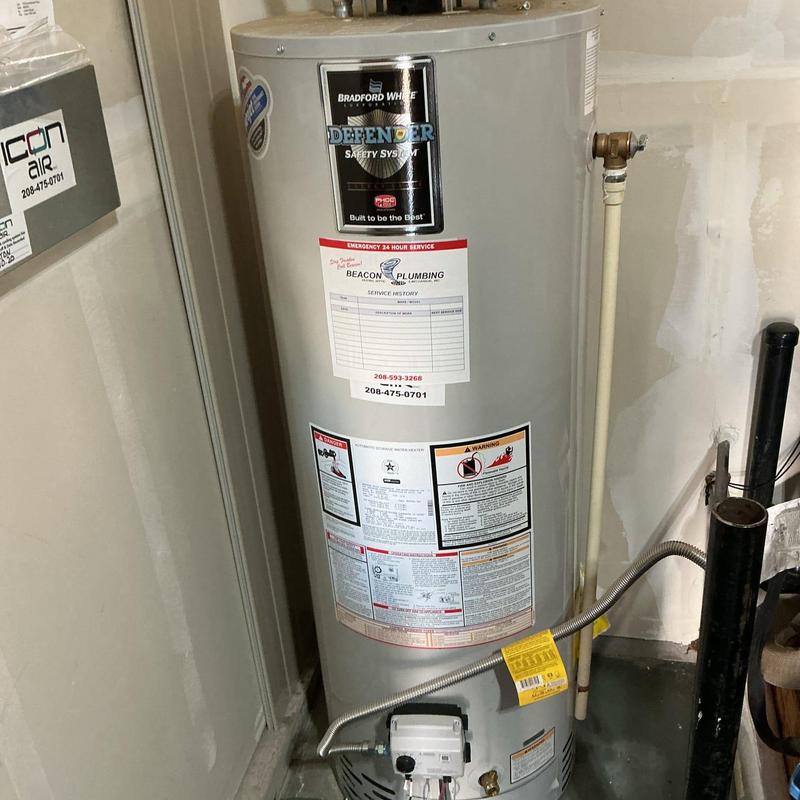 Bradford White water heater with gas control valve