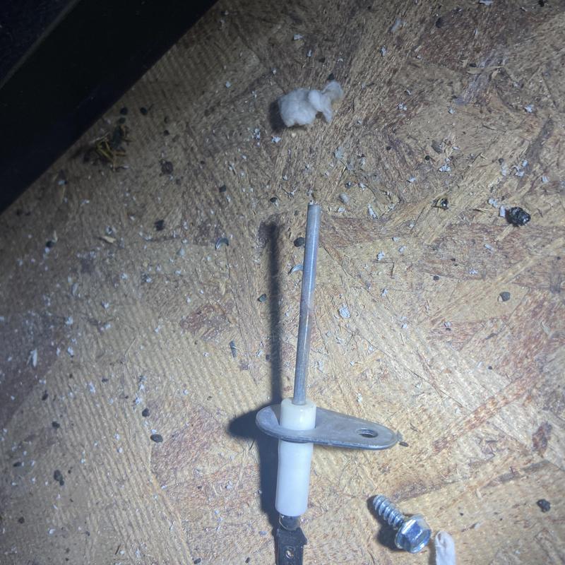 Heater control board sensor and mounting screw on floor