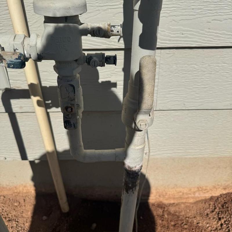 Main water riser with 1 1/4" tee and fittings