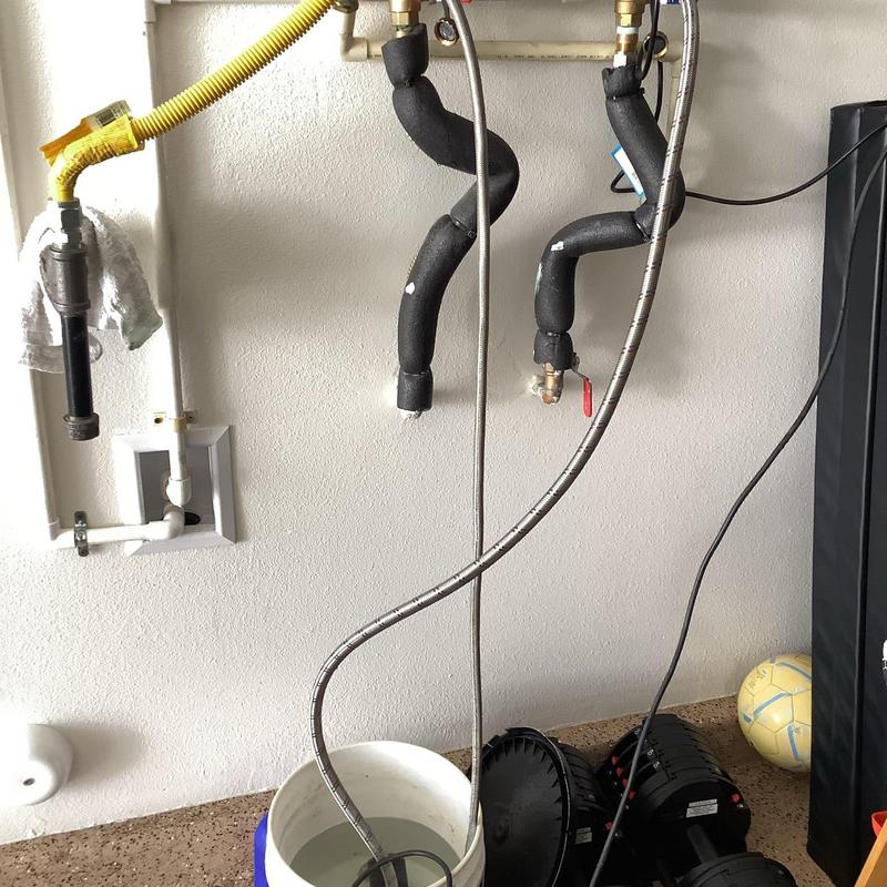 Tankless water heater heat exchanger flushing setup