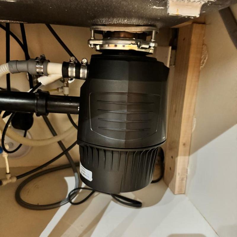 Garbage disposal Pro 750 installation under sink