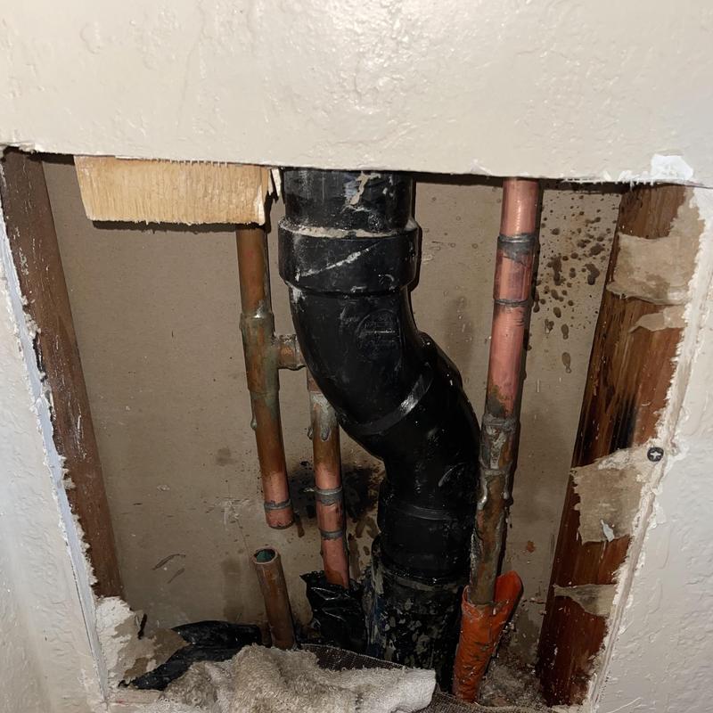 Cold copper water line leak detection in slab wall cavity