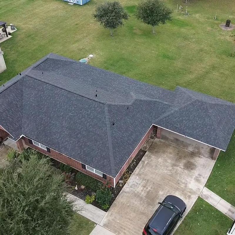 Owens Corning Duration Driftwood roof on brick home