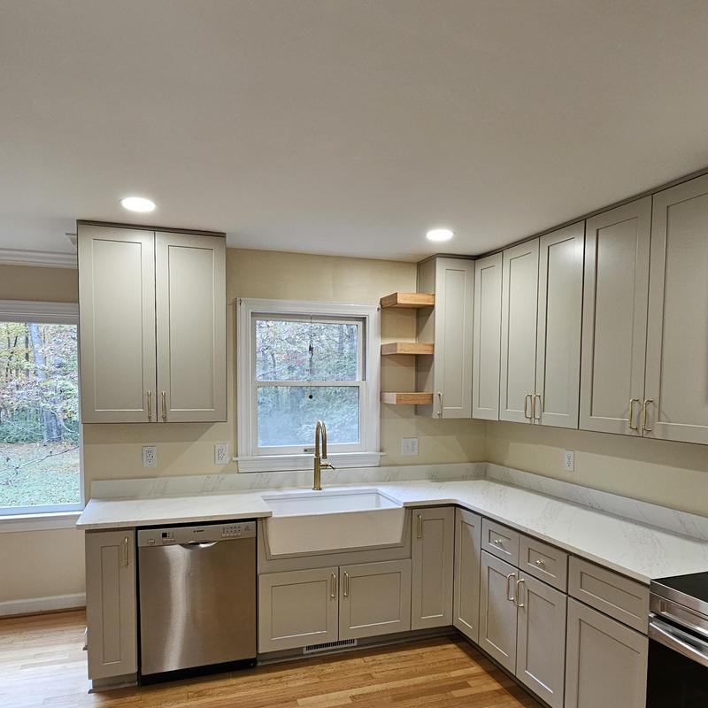 Farmhouse sink and quartz countertop installation in kitchen