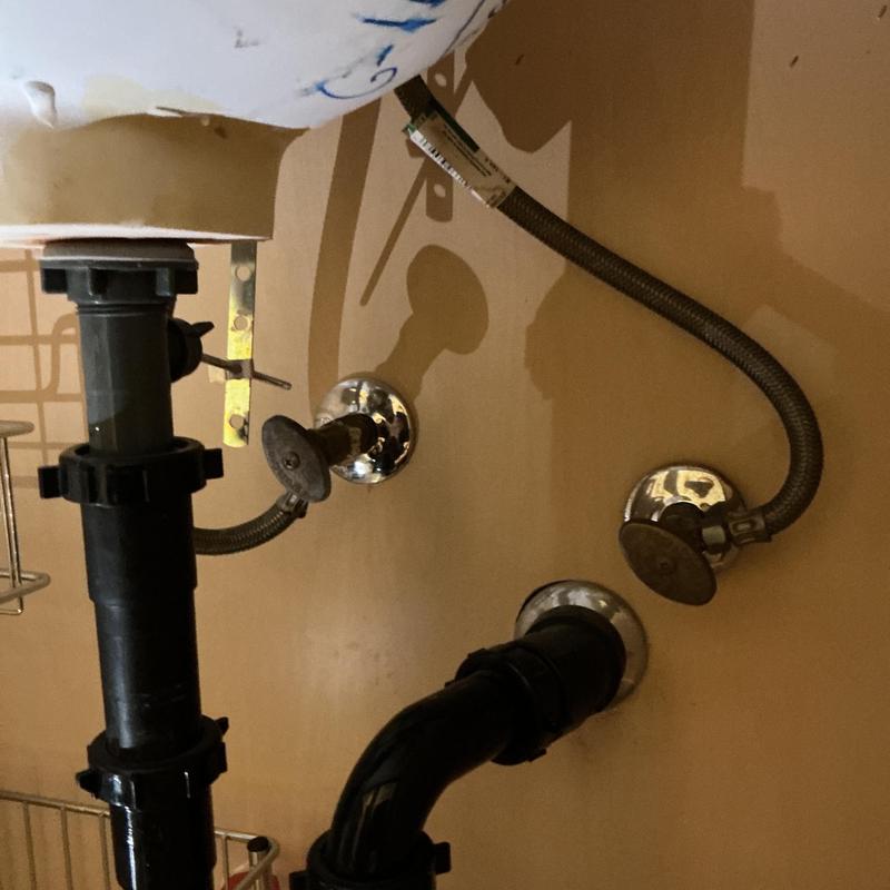 Quarter turn angle stops with flexible water supply lines Quarter turn angle stops with flexible water supply lines